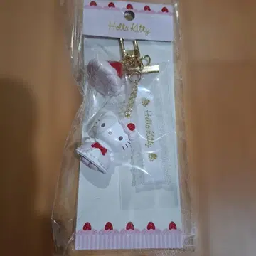 새상품*산리오 딸기 휘핑 케이크 키링 키티