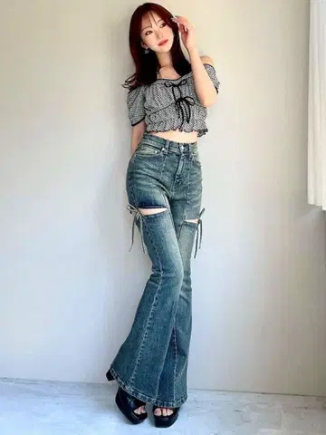 RESEXXY 컷 아웃 리본 데님 팬츠 블루 S 사이즈