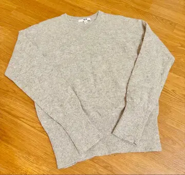 [ 당일 발송 ] UNIQLO 캐시미어 스웨터 S 100% 캐시미어