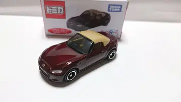 토이저러스 토미카 마쓰다 로드스터 35주년 기념차 디자인 컬러 사양