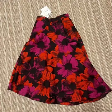 택 포함 새상품 마이 스트라다 꽃무늬 자카드 아지메 스커트 사이즈 34