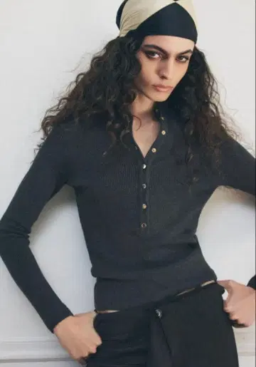 완판템 ZARA 니트 폴로 상의 L 미디엄 그레이