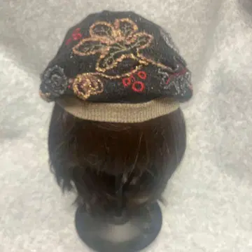 미사용품 M.&KYOKO 꽃무늬 자수 프리 사이즈 베레모