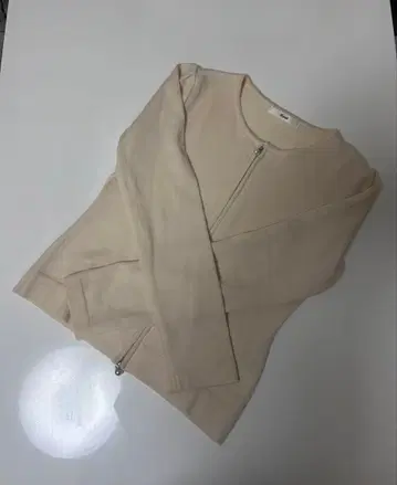 Rene 르네 더블 지퍼 가디건 울 100% 사이즈 34