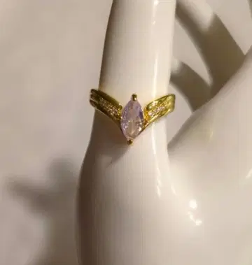 골드 크리스탈 반지