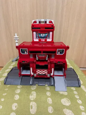 토미카 빅 파이어 & 커맨드 스테이션