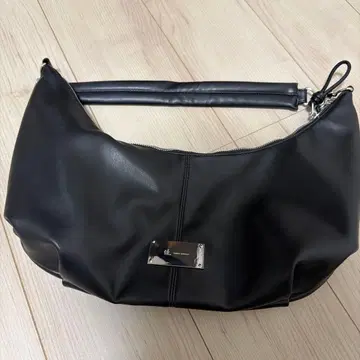 TAKEO KIKUCHI 블랙 숄더백