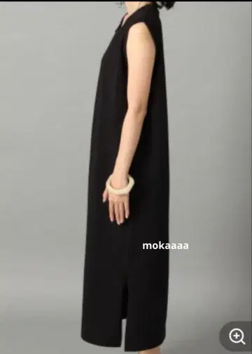 로리즈팜 사이드 슬릿 니트 원피스