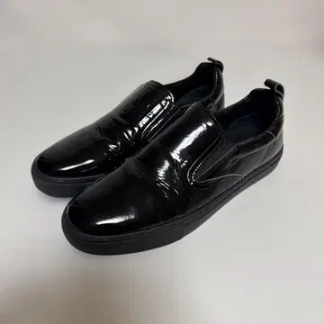 BEAMS 에나멜 블랙 슬립온 27cm