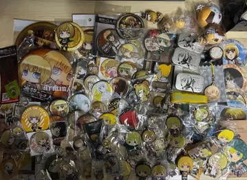 진격의 거인 알민 캐릭터 굿즈 세트 대