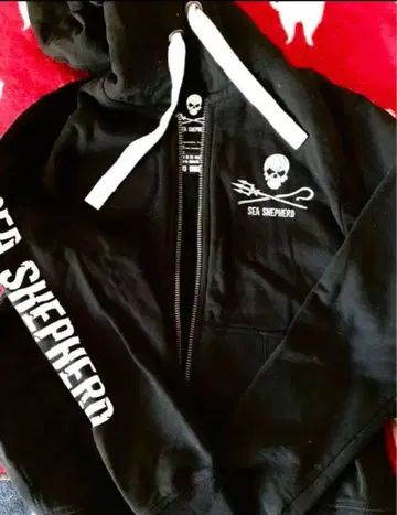 SEA SHEPHERD 풀 집업 후드티 블랙