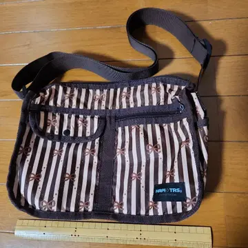 HAPITAS 스트라이프 리본 숄더백