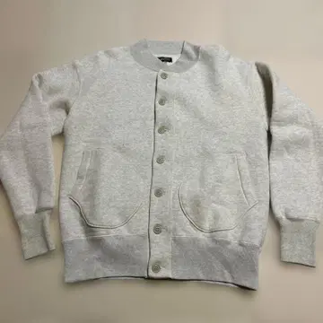 코린보 맨투맨 그레이 가디건 프론트 버튼 포함