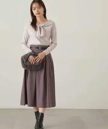 PROPORTION BODY DRESSING 디자인 플레어 턱 스커트