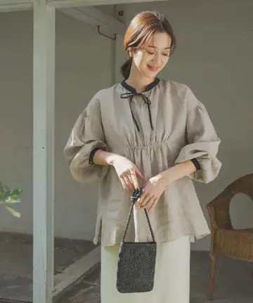 린넨 베이지 벌룬 슬리브 셔츠