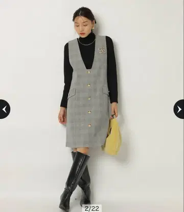 저스길리티 프론트 버튼 미니 점프 스커트 S 사이즈