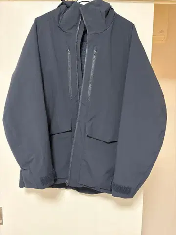 유니클로 L 하이브리드 다운 후드티 네이비