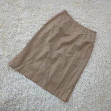 [ 23구 ] 무릎 기장 타이트 스커트 모 98% 사이즈 36 베이지