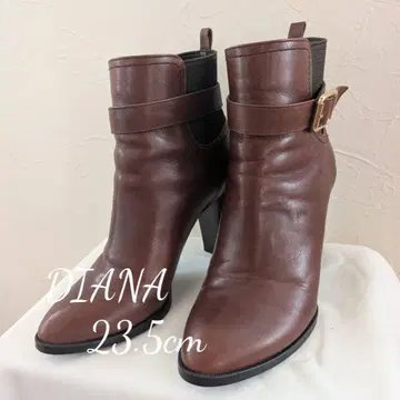 DIANA 브라운 가죽 버클 앵클부츠