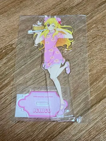 호시미야 딸기 아크릴 스탠드