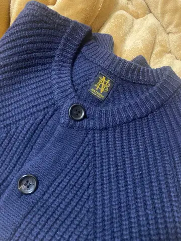 초기 batoner 크루넥 가디건 size 3