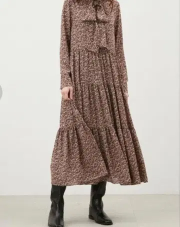 미라 오웬 보타이 리본 티어드 원피스