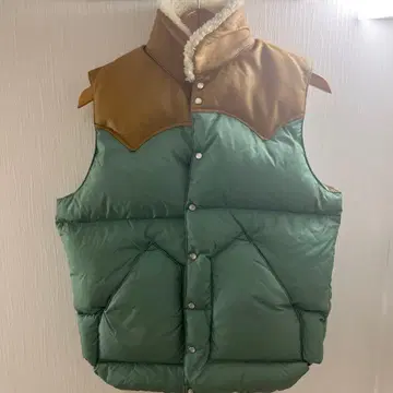 [ 새상품급 ] 로키 마운틴 페더 헤드 다운 베스트 보이즈 마켓