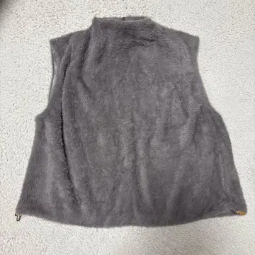 Spick and span 드로스트 샤기 베스트