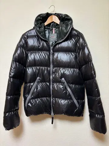 DUVETICA 블랙 다운 자켓 사이즈 50