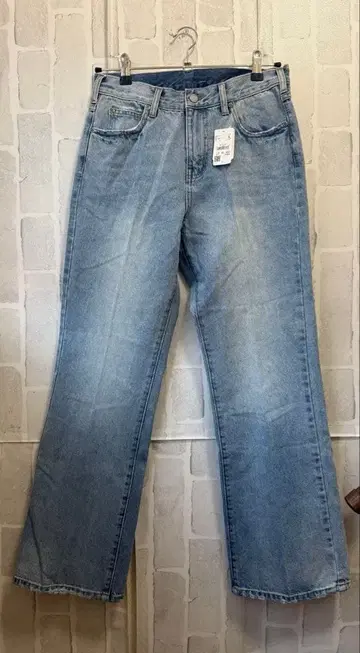 새상품 라이트온 스트레이트 데님 라이트 블루 L 사이즈