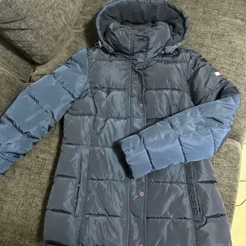 TOMMY HILFIGER 후드 부착 다운 자켓 S