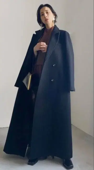 AMERI 빈티지 블랙 플리츠 롱 코트