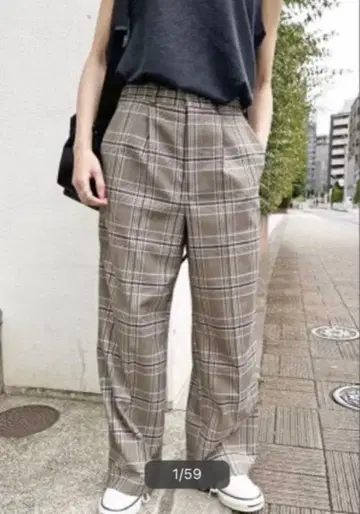 스픽앤스팬 Spick and Span 워셔블 턱 스트레이트 팬츠