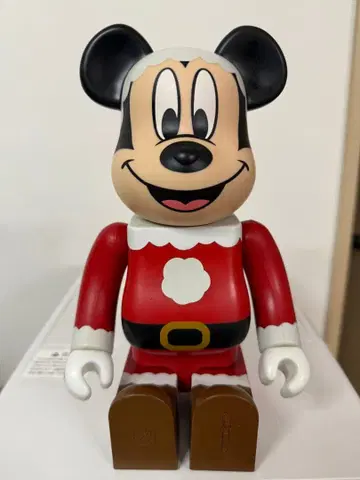 베어브릭 400% 미키마우스 산타클로스 오너먼트