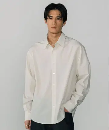 LURAKU 루락 레귤러 핏 셔츠