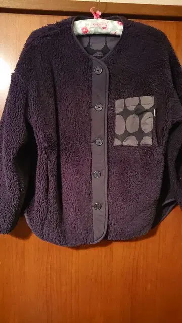 유니클로 플리스 가디건 마리메꼬 블랙 L 사이즈