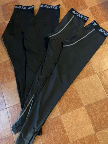 스포츠용 블랙 레깅스 S 사이즈 4개 세트