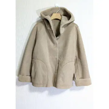 정가 26000엔 무스탕 코트 안쪽 보아 사양 베이지 야마다야