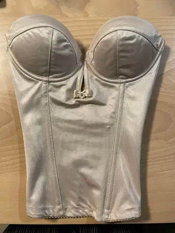 브라이덜 이너 베이지 스트랩리스 C65