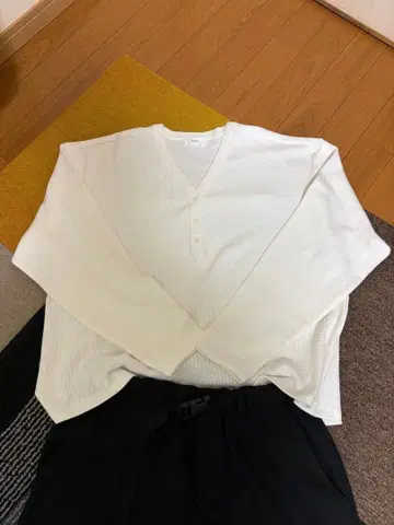 kizuki 헨리넥 (White)