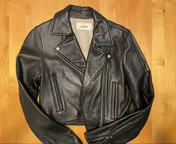 snidel 블랙 가죽 라이더 자켓