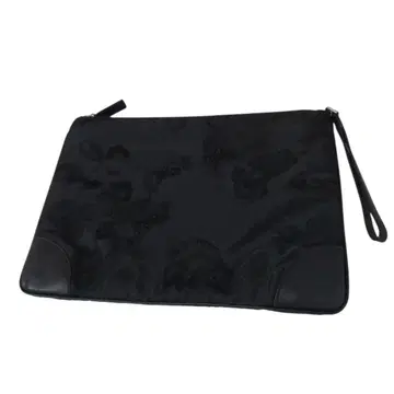 [ 새상품급 ] LEONARD 블랙 플라워 패턴 클러치백