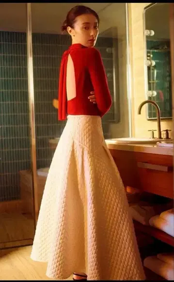 마틀라세 라메 자카드 턱 플레어 스커트