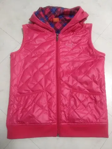 PUMA 핑크 후드 부착 베스트