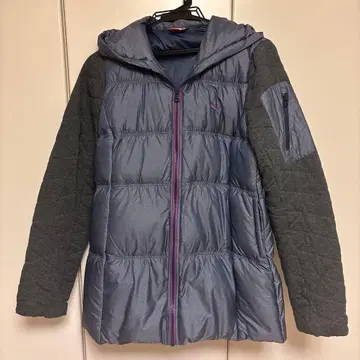 그레이 후드 부착 다운 자켓