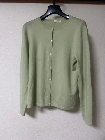 Le jardin 자르당 라이트 그린 긴팔 가디건 사이즈 9