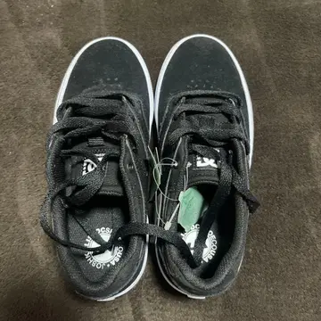 DC 스니커즈 블랙