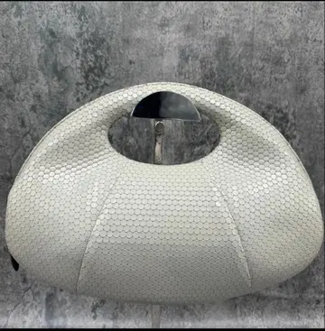 새상품급 히로코 하야시 크루아상백 하니콤 액세서리 파우치 화이트