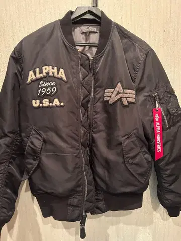 초레어 ALPHA MA-1 플라이트 자켓 블랙