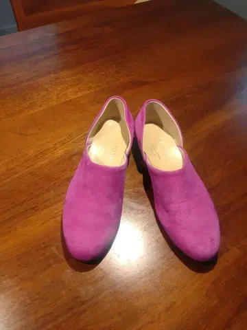 핑크 스웨이드 플랫슈즈